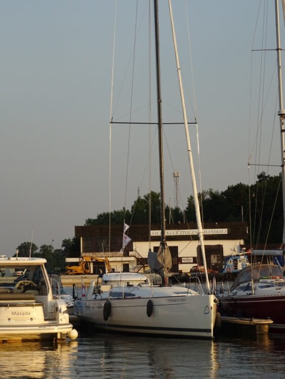 FORSATIO YD 41 2018 www.navigobyy.com22
