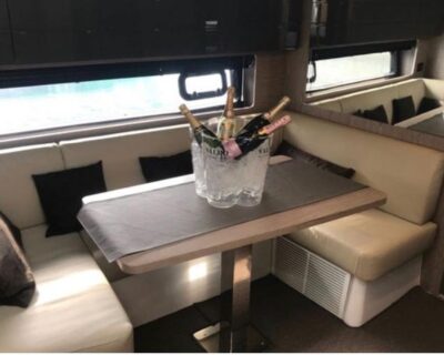 Azimut 43 2017 www.navigobyy.com t02