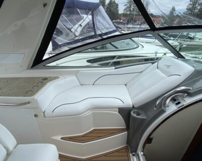 Monterey 330 SY 2007 www.navigobyy.com 15