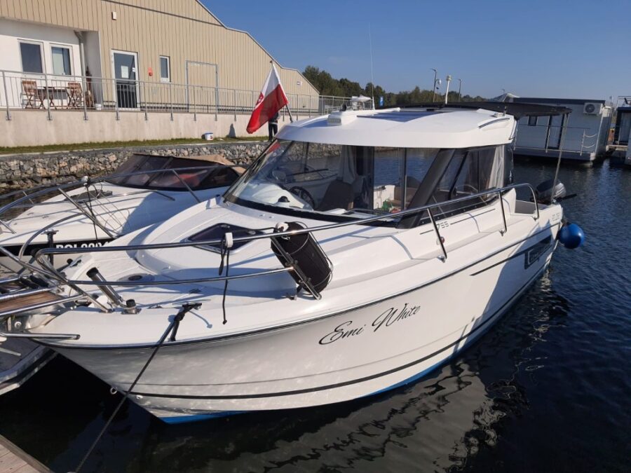 Merry Fisher 755 2015