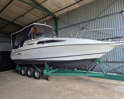 Rinker Fiesta Vee 260 1991