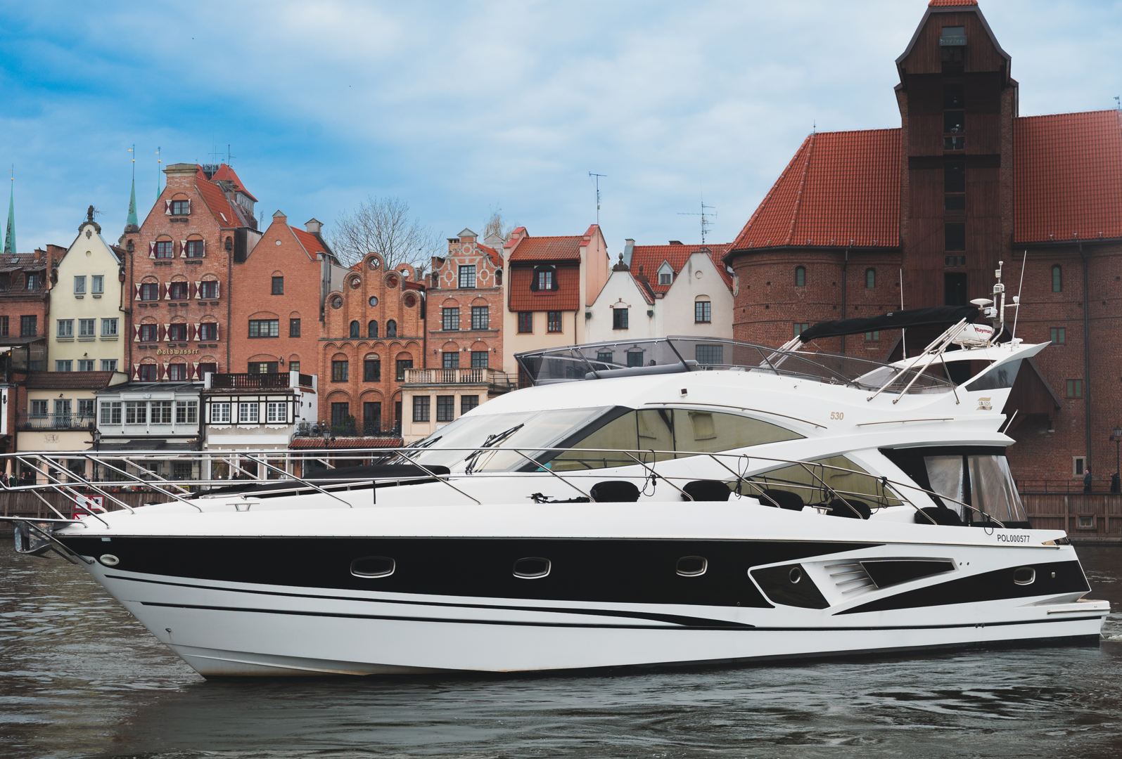 Galeon 530 FLY 1 Galeon 530 Fly