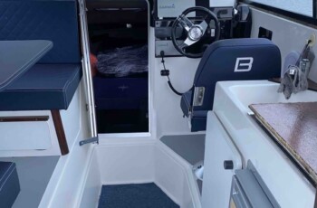 Bayliner 2459 Trophy 9