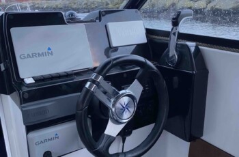 Bayliner 2459 Trophy 10