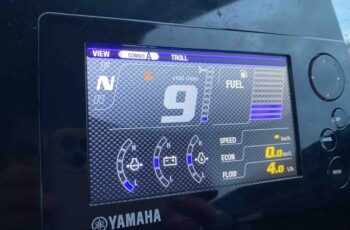 Bayliner 2459 Trophy 23