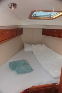 Bavaria 37 Cruiser 13 Bavaria 37 Cruiser 2007 interior bow