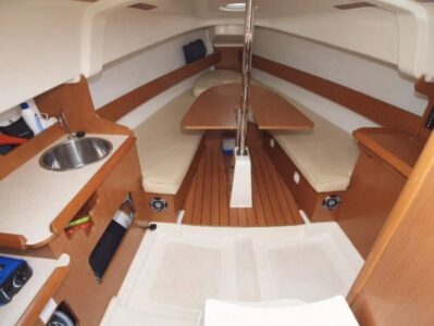 Jeanneau 2500 Sun 17 Yacht Jeanneau 2500 Sun 2006