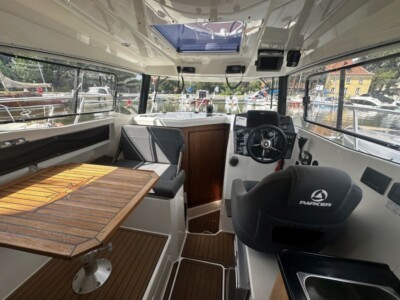 Parker 800 Weekend 16 Motorboat Yacht Parker 800 Weekend 2016