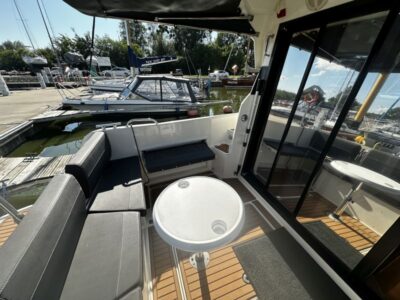 Parker 800 Weekend 14 Motorboat Yacht Parker 800 Weekend 2016