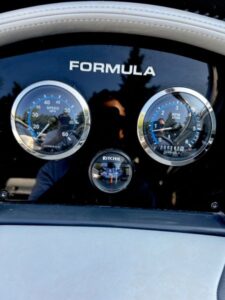 Thunderbird Formula 240 BR 19 Thunderbird Formula 240 BR 2013