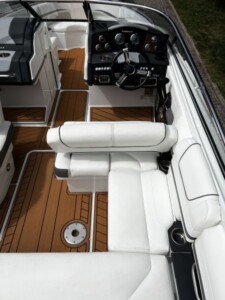 Thunderbird Formula 240 BR 18 Thunderbird Formula 240 BR 2013