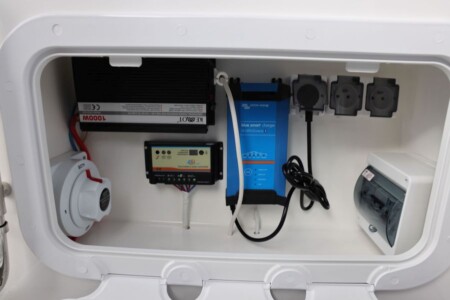 Coral 750 Hard Top 32 Coral 750 Hard Top 2023