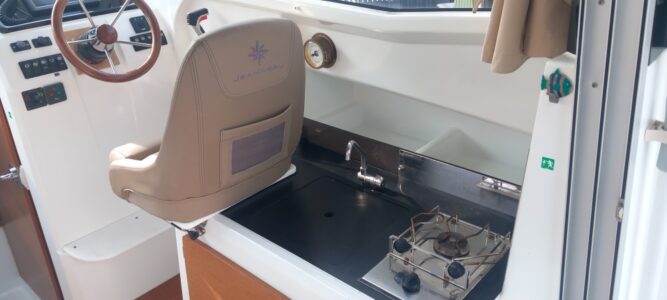 Jeanneau Merry Fisher 755 9 Merry Fisher 755 2015