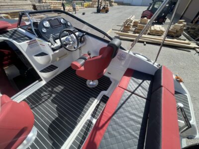 Okiboats Barracuda 585 Day Cruiser 25