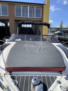 Okiboats Barracuda 585 Day Cruiser 33