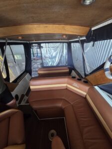 Rinker Fiesta Vee 260 22