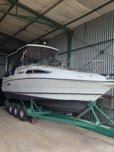Rinker Fiesta Vee 260 7