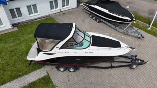 Sea Ray 265 Sundancer 10