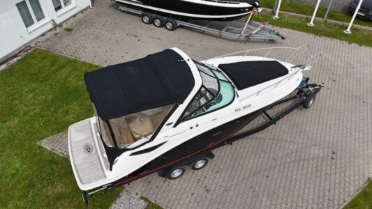 Sea Ray 265 Sundancer 13