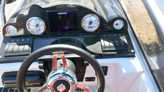 Okiboats Barracuda 585 DC 7