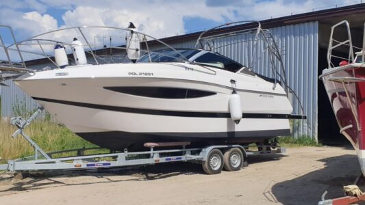 Four Winns V275 2 Four Winns V275