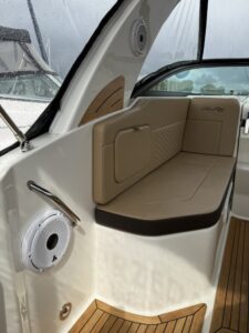 Sea Ray Sundancer 265 20