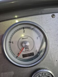 Cruisers Yachts 370 Express 35