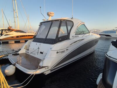 Cruisers Yachts 390 Coupe 4