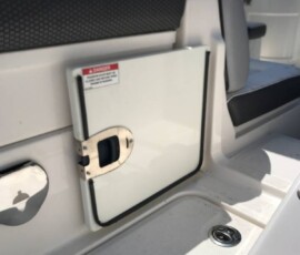 Sea Ray 240 Sundeck 21