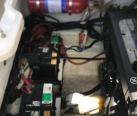 Sea Ray 240 Sundeck 23