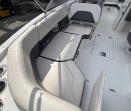 Chaparral 230 Suncoast Deluxe 7