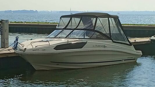 Bayliner VR6 Cuddy